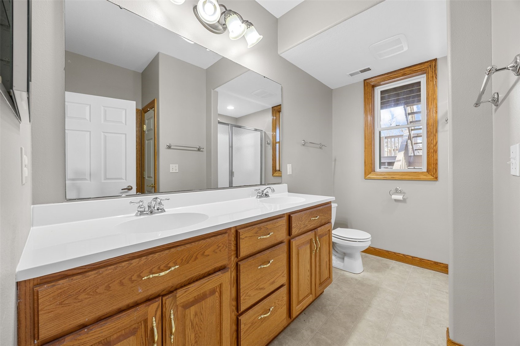 1253 Hillview Court NE Swisher IA 52338