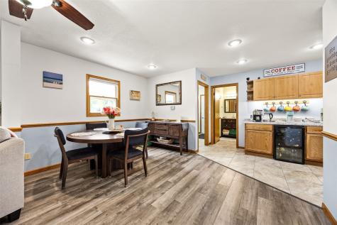 6409 Meadowlark Drive Cedar Rapids IA 52404