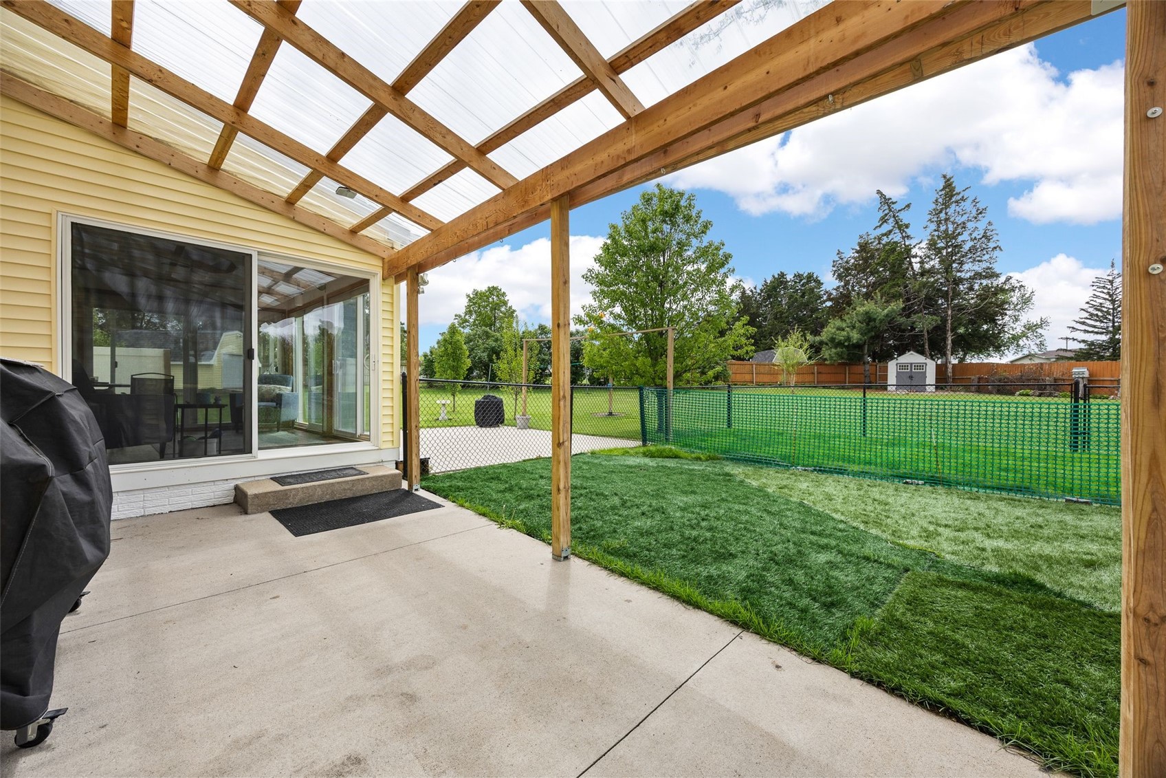 6409 Meadowlark Drive Cedar Rapids IA 52404