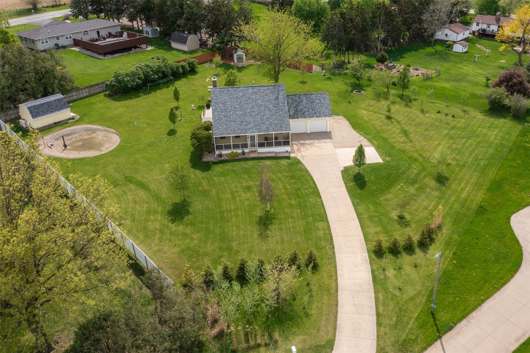 6409 Meadowlark Drive Cedar Rapids IA 52404