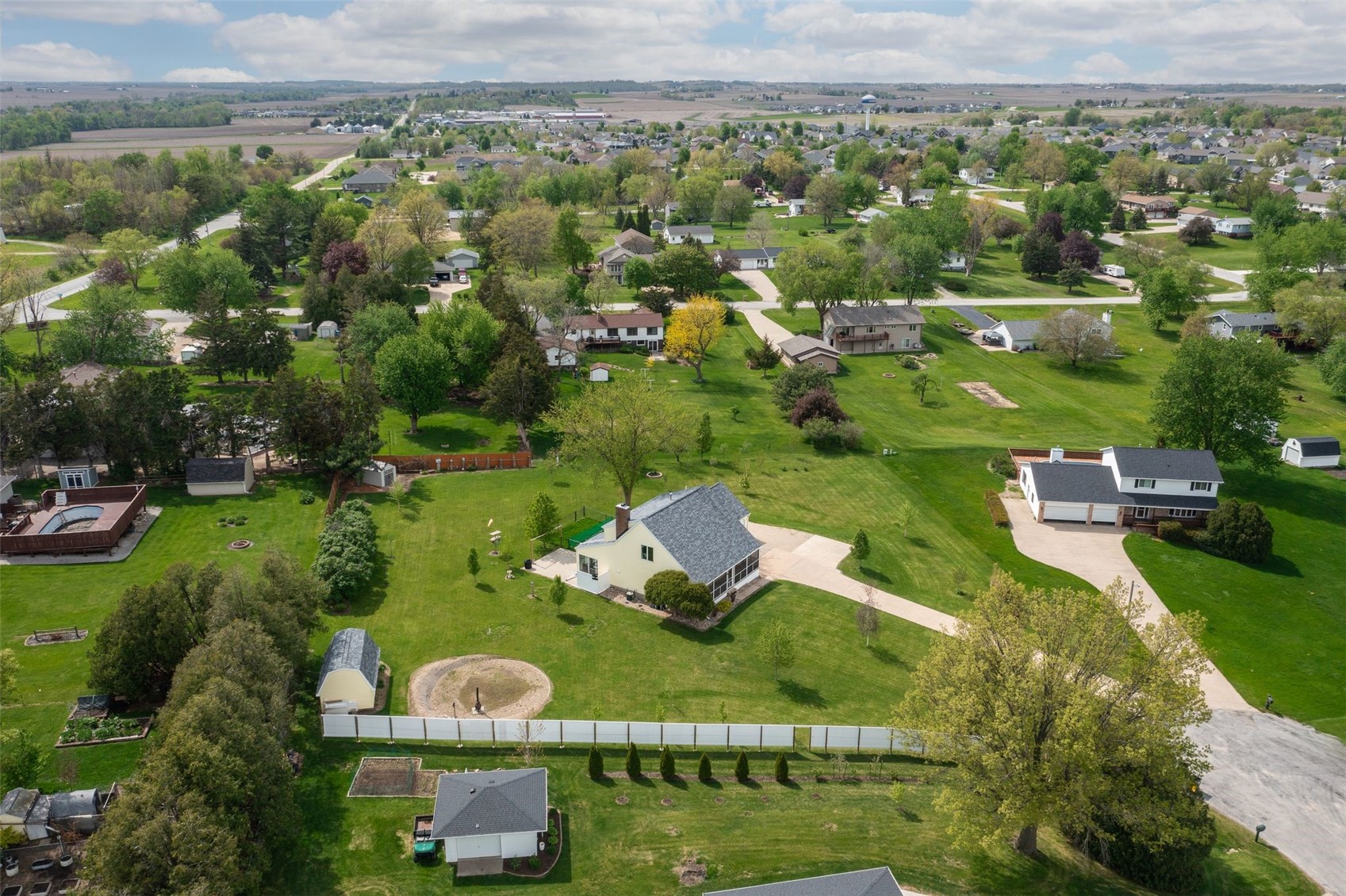 6409 Meadowlark Drive Cedar Rapids IA 52404