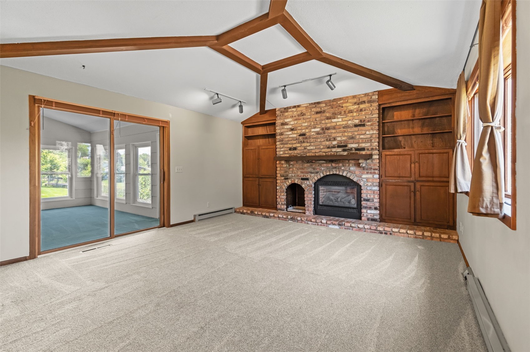 2620 Brookland Drive NE Cedar Rapids IA 52402