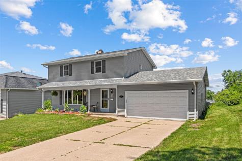 2620 Brookland Drive NE Cedar Rapids IA 52402