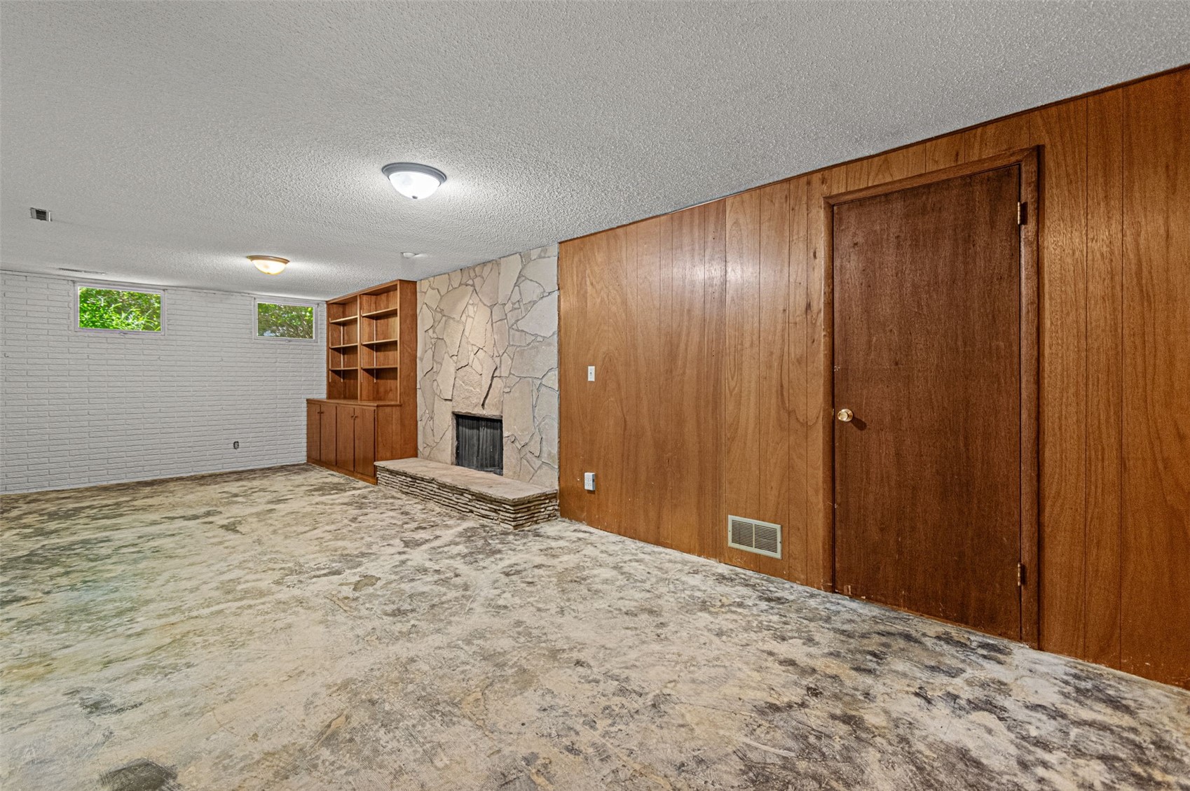 2620 Brookland Drive NE Cedar Rapids IA 52402