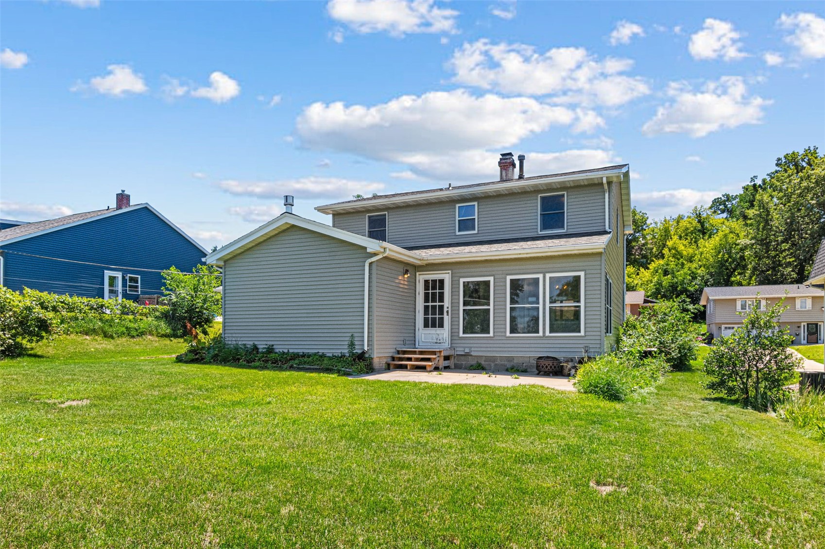 2620 Brookland Drive NE Cedar Rapids IA 52402