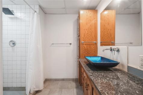 117 10th Avenue SW Mt Vernon IA 52314