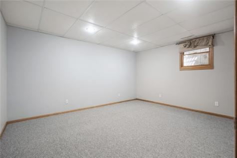 117 10th Avenue SW Mt Vernon IA 52314