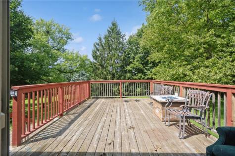 117 10th Avenue SW Mt Vernon IA 52314