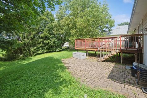 117 10th Avenue SW Mt Vernon IA 52314