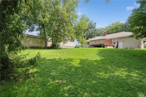 117 10th Avenue SW Mt Vernon IA 52314