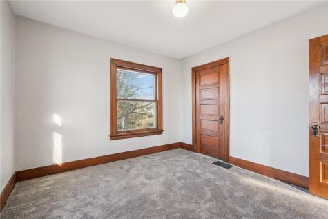 2015 8th Avenue Marion IA 52302