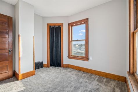 2015 8th Avenue Marion IA 52302