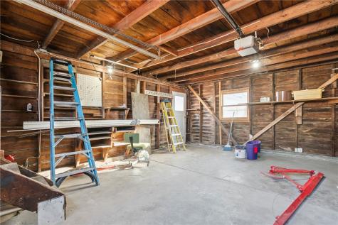 2015 8th Avenue Marion IA 52302