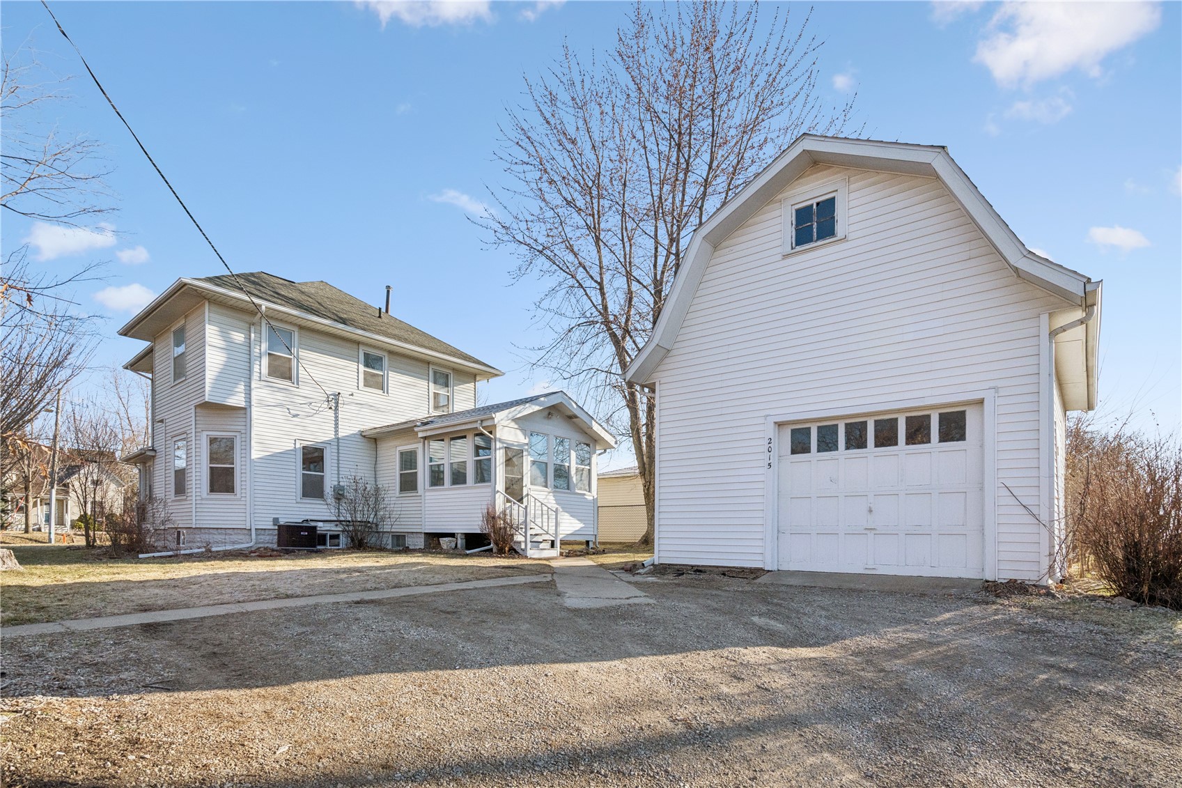 2015 8th Avenue Marion IA 52302
