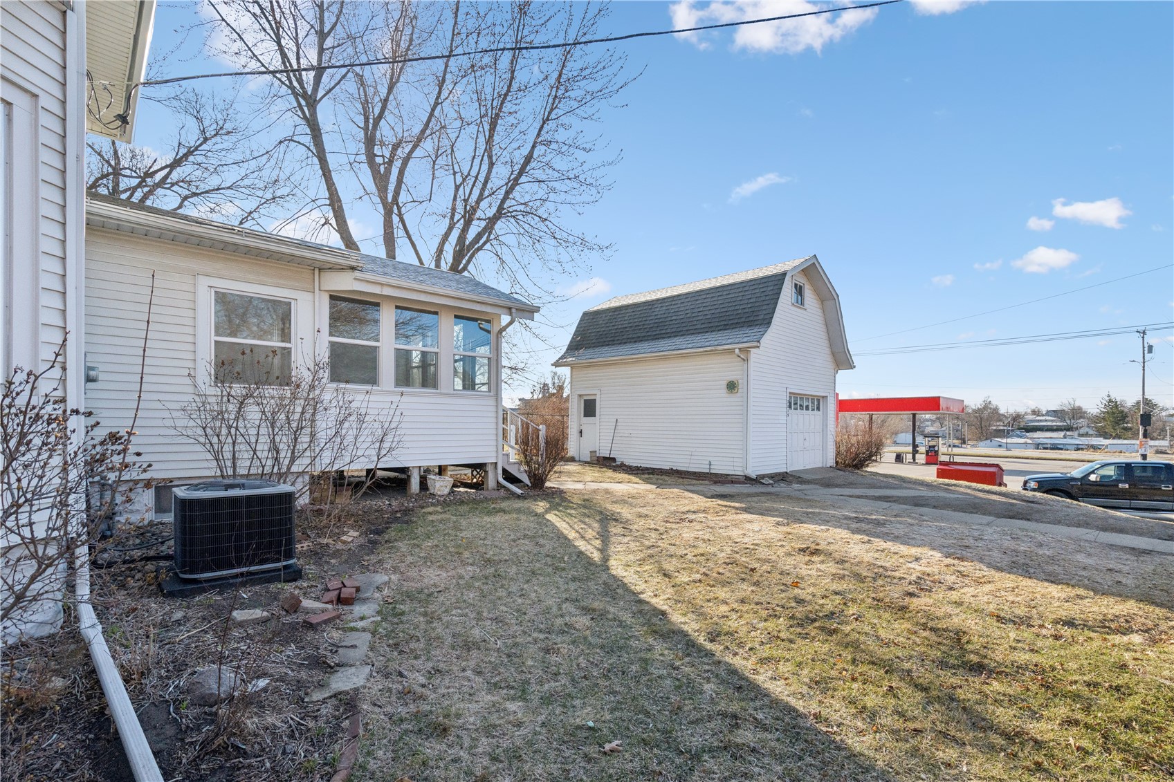 2015 8th Avenue Marion IA 52302