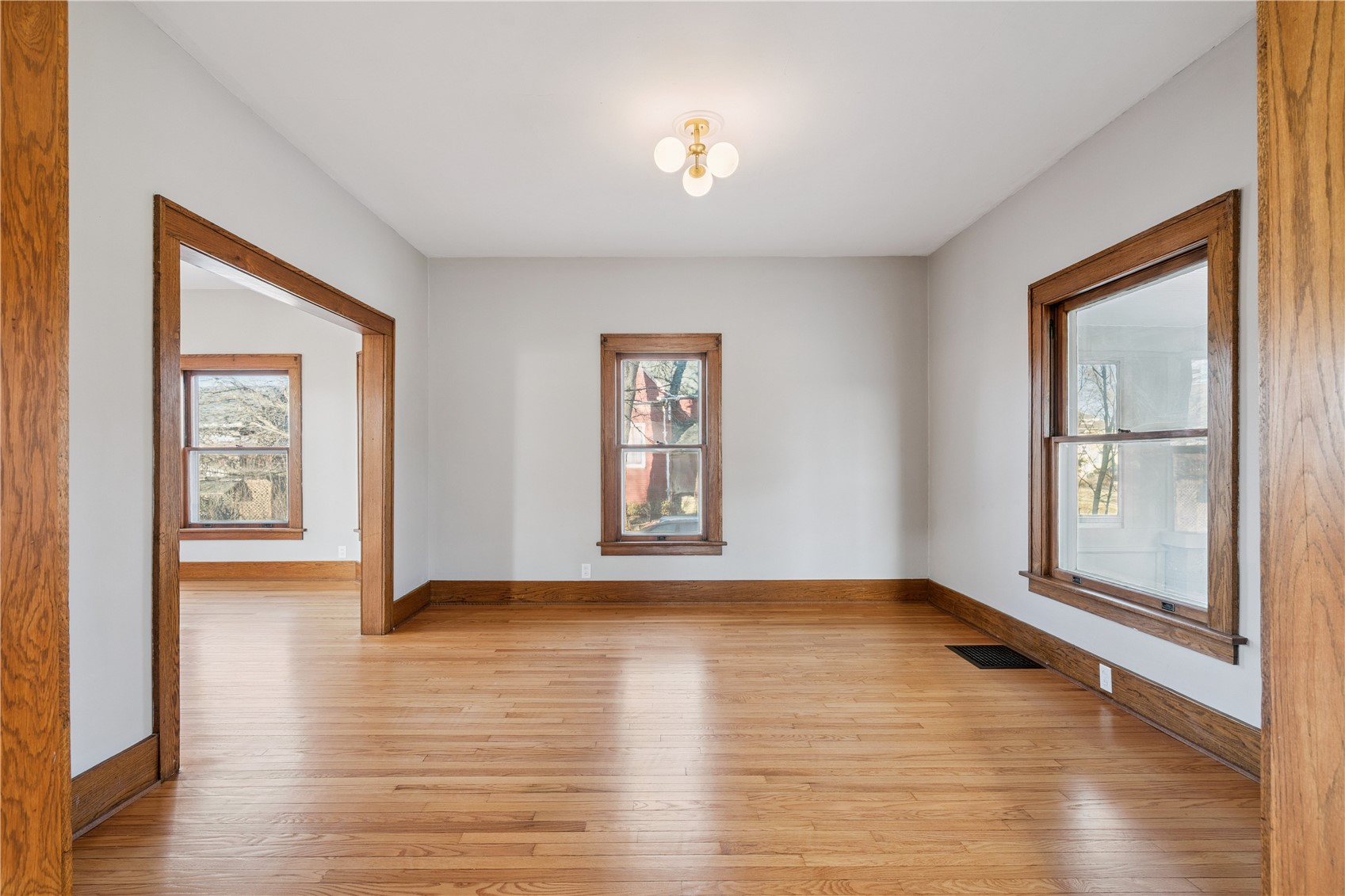 2015 8th Avenue Marion IA 52302