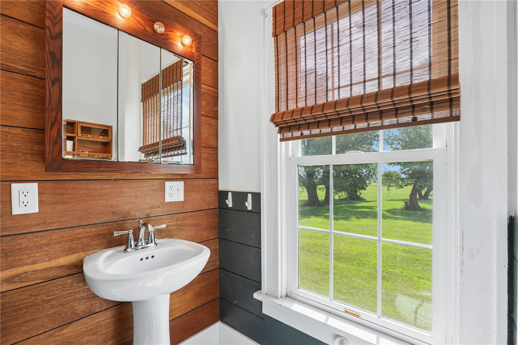 182 Dubuque Road Springville IA 52336