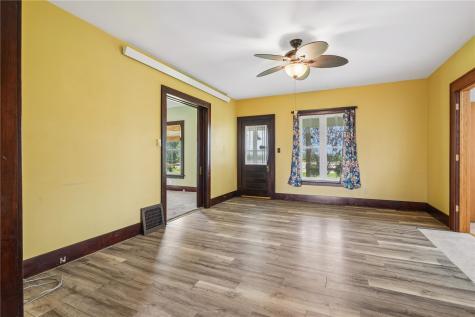 182 Dubuque Road Springville IA 52336