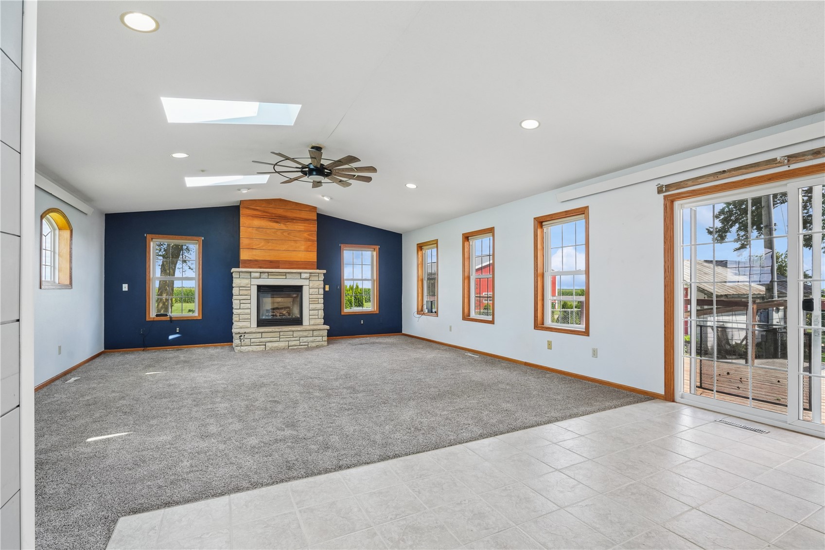 182 Dubuque Road Springville IA 52336