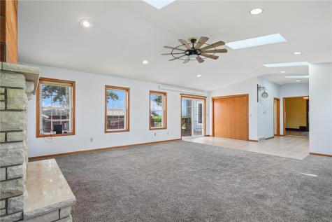 182 Dubuque Road Springville IA 52336