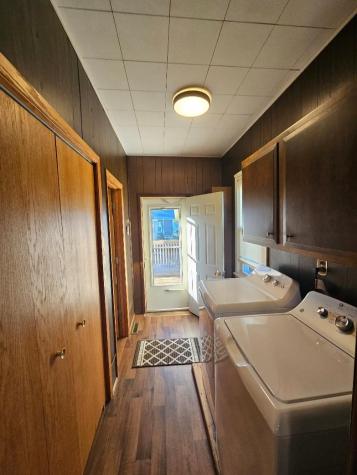 1612 7th Avenue Belle Plaine IA 52208