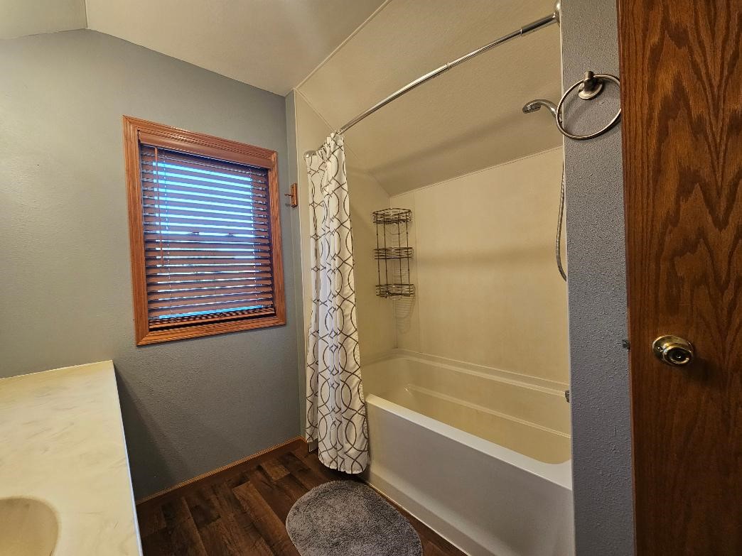 1612 7th Avenue Belle Plaine IA 52208