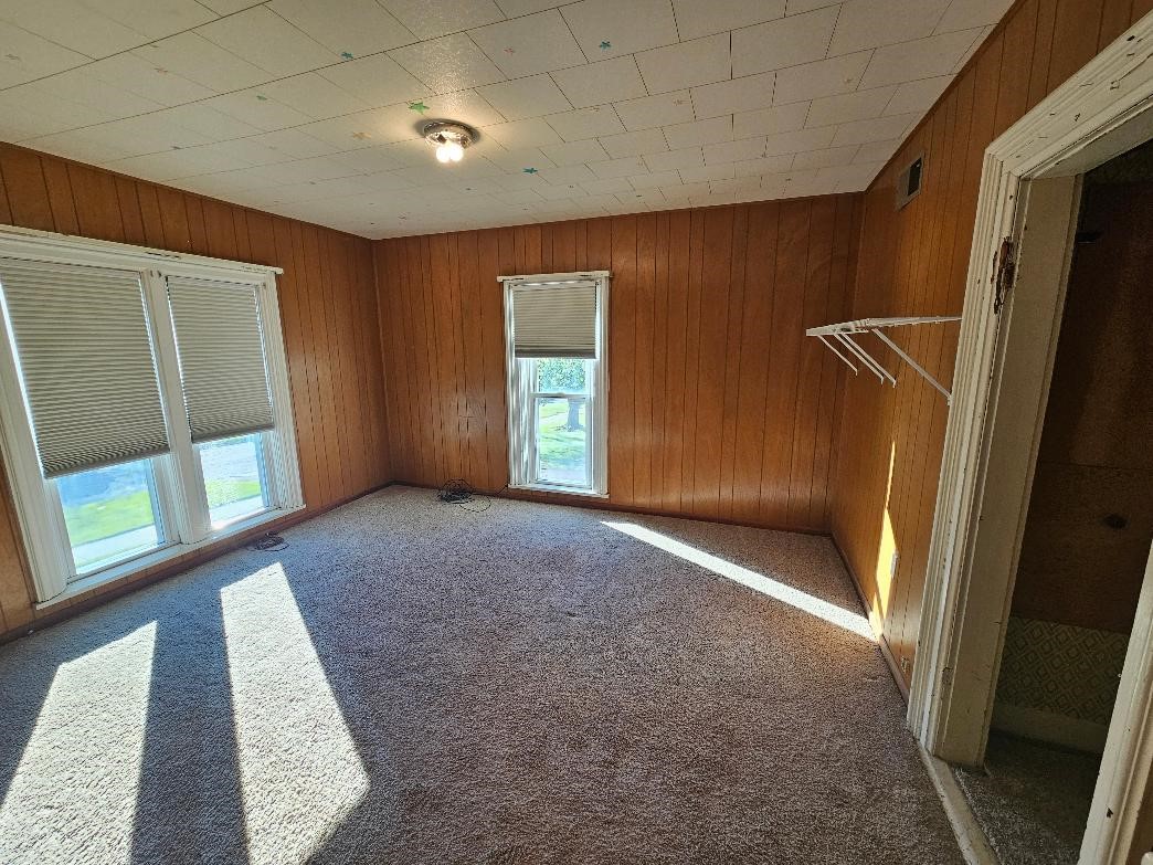 1612 7th Avenue Belle Plaine IA 52208