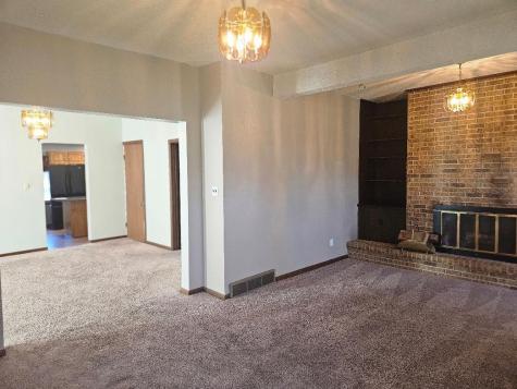 1612 7th Avenue Belle Plaine IA 52208