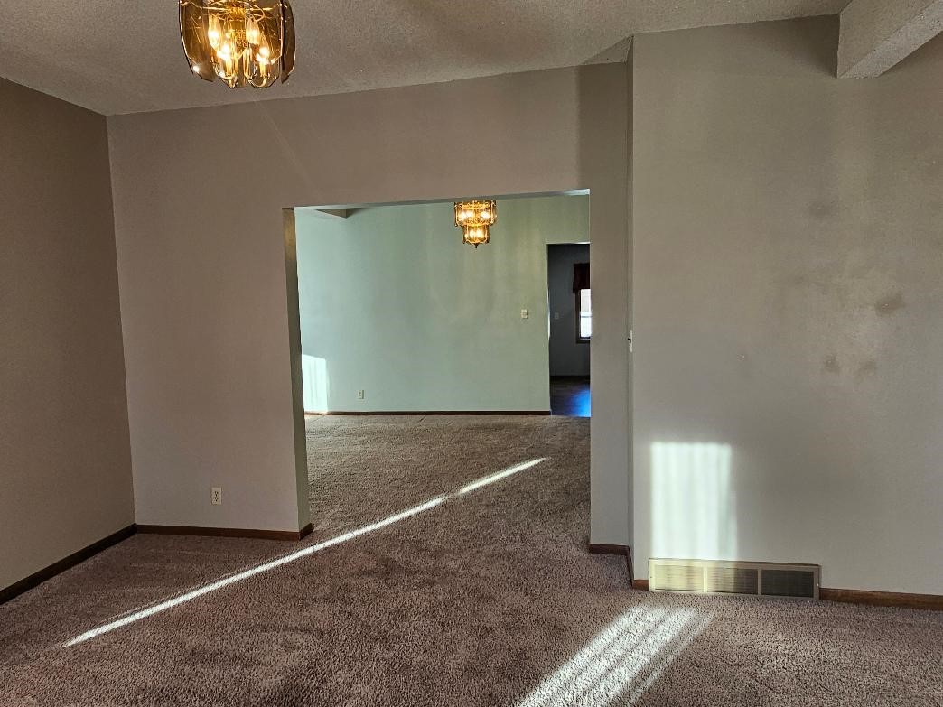 1612 7th Avenue Belle Plaine IA 52208