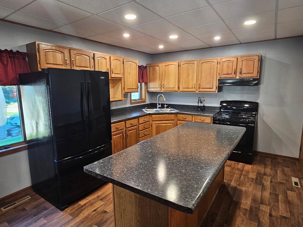 1612 7th Avenue Belle Plaine IA 52208