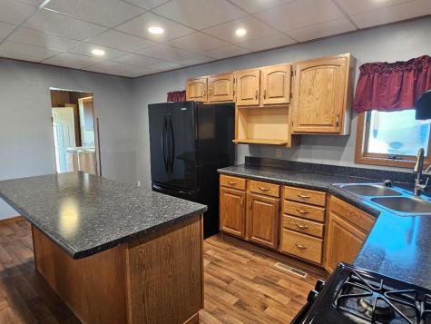 1612 7th Avenue Belle Plaine IA 52208