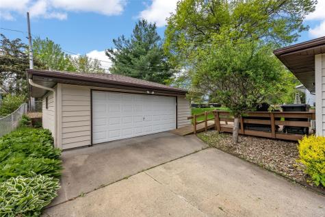 1805 Brockman Avenue Marion IA 52302