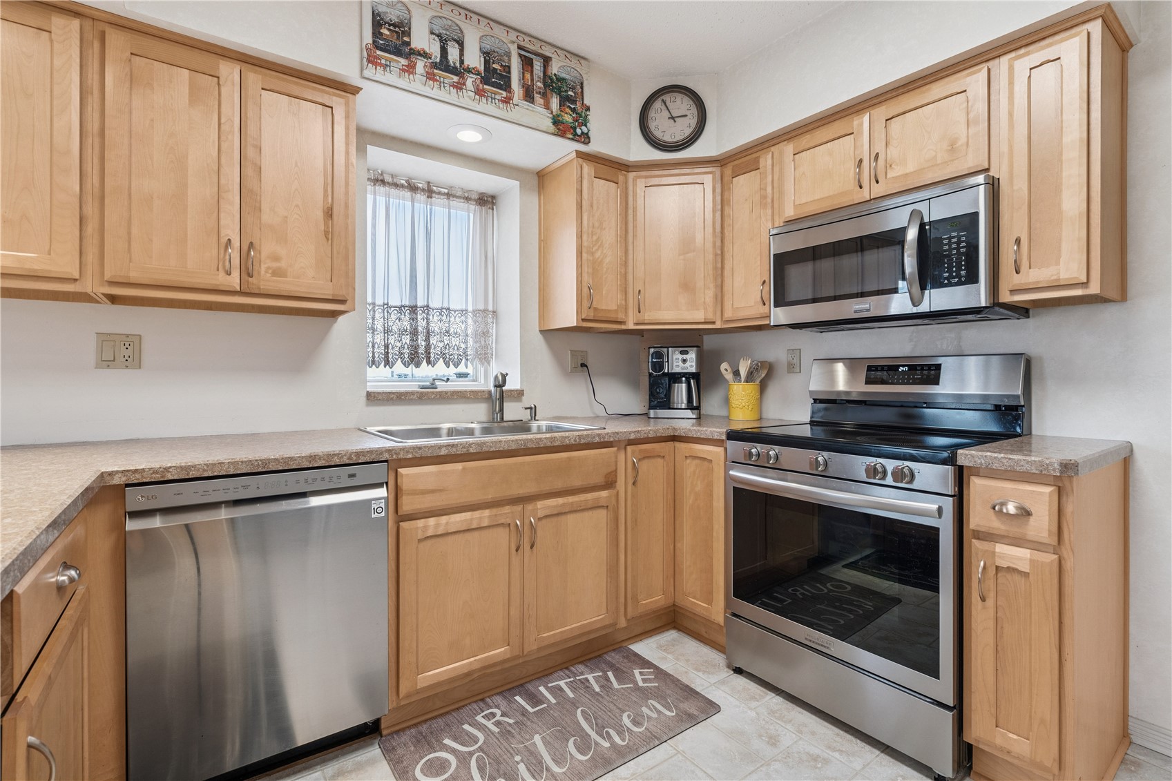 5467 27th Avenue Vinton IA 52349