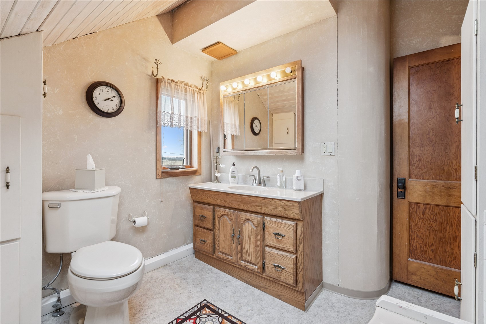5467 27th Avenue Vinton IA 52349