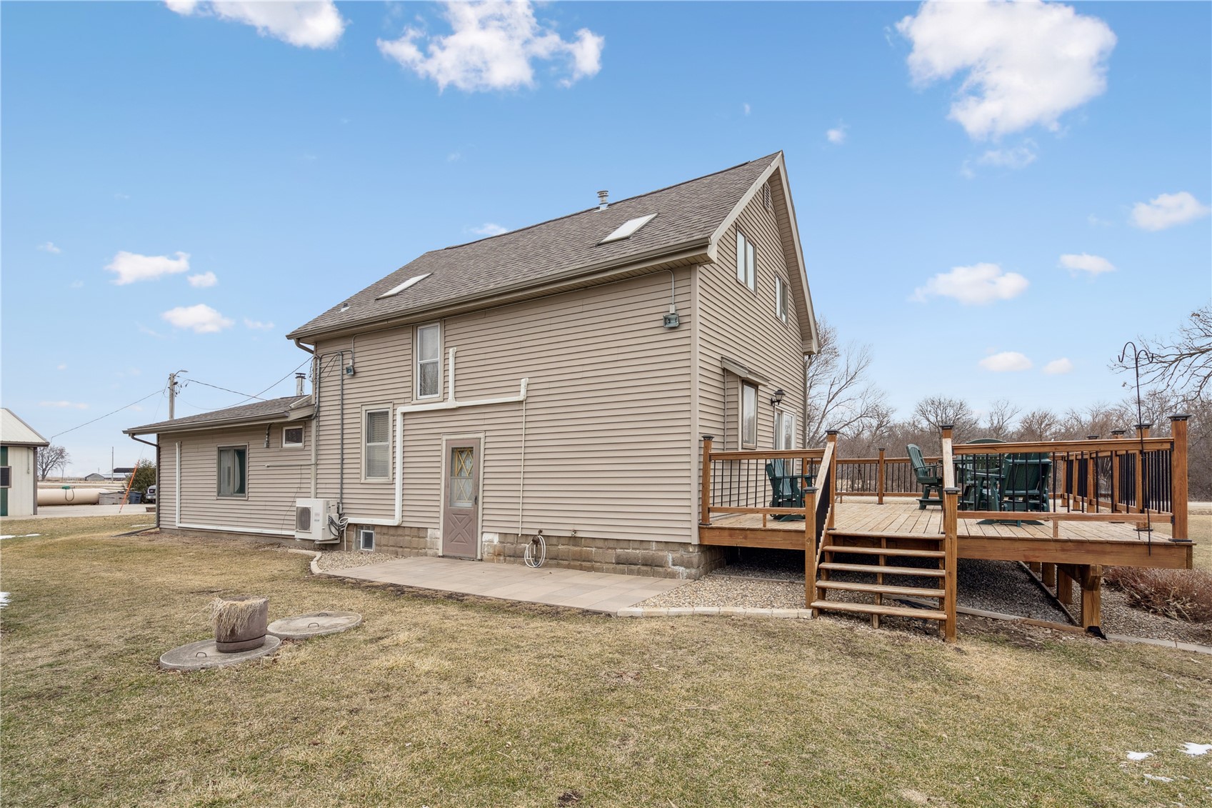 5467 27th Avenue Vinton IA 52349