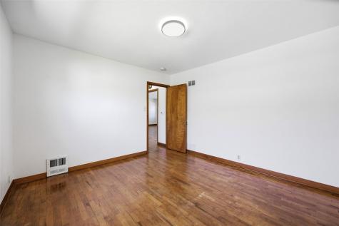 835 12th Street NE Cedar Rapids IA 52402