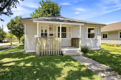 835 12th Street NE Cedar Rapids IA 52402