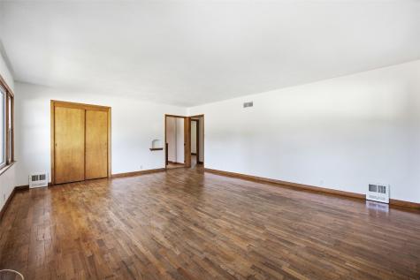 835 12th Street NE Cedar Rapids IA 52402