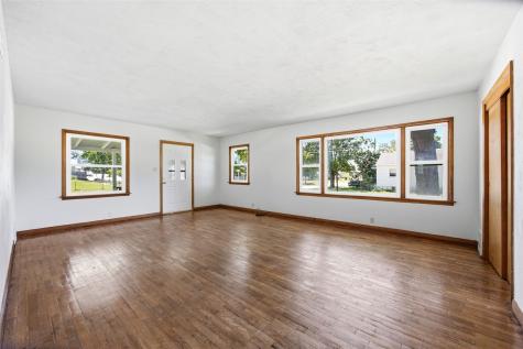 835 12th Street NE Cedar Rapids IA 52402