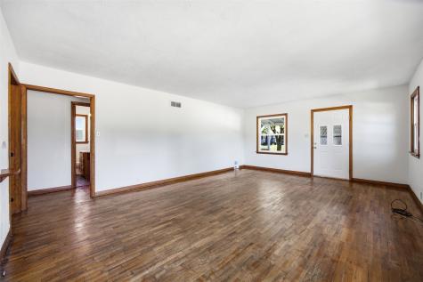 835 12th Street NE Cedar Rapids IA 52402