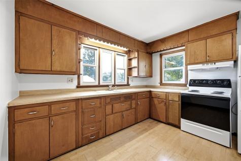 835 12th Street NE Cedar Rapids IA 52402