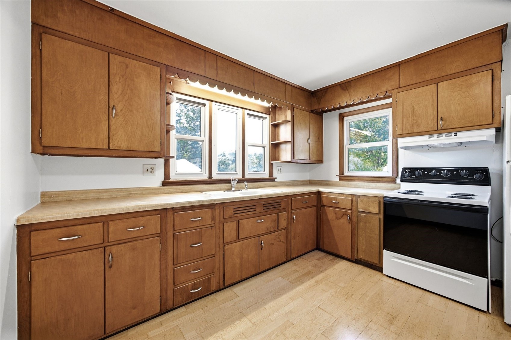 835 12th Street NE Cedar Rapids IA 52402