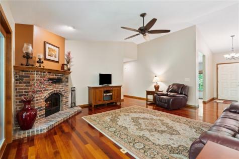 1445 NE Butternut Lane Swisher IA 52338