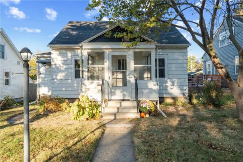 3104 C Avenue NE Cedar Rapids IA 52402