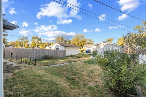 3104 C Avenue NE Cedar Rapids IA 52402