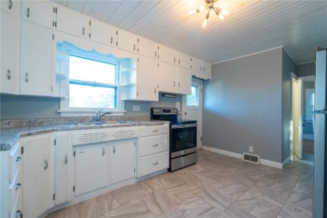 3104 C Avenue NE Cedar Rapids IA 52402