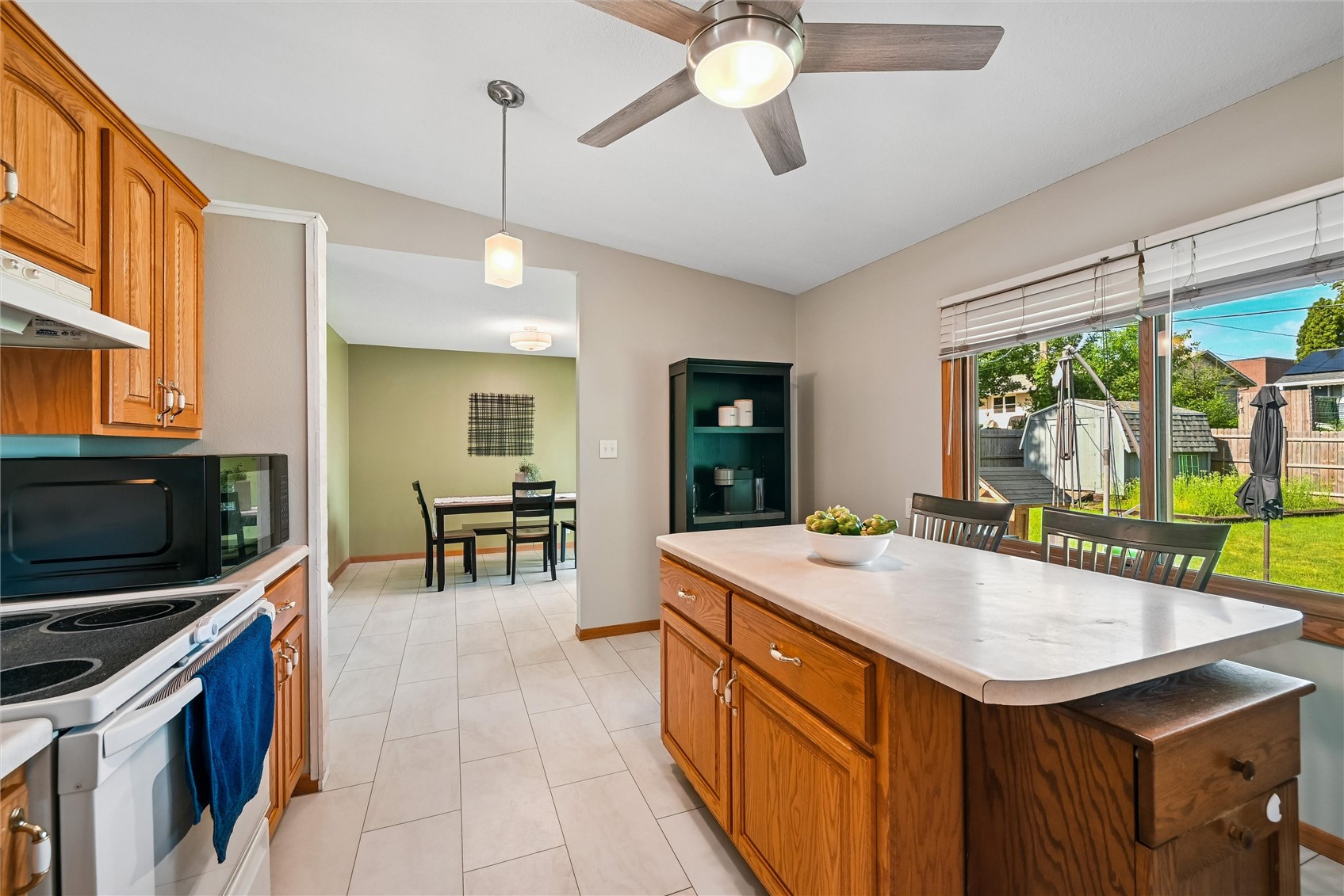 4633 White Pine Drive NE Cedar Rapids IA 52402