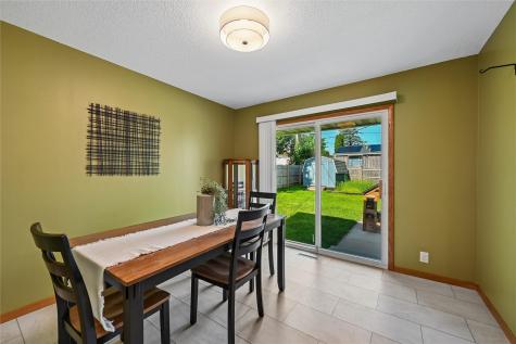 4633 White Pine Drive NE Cedar Rapids IA 52402