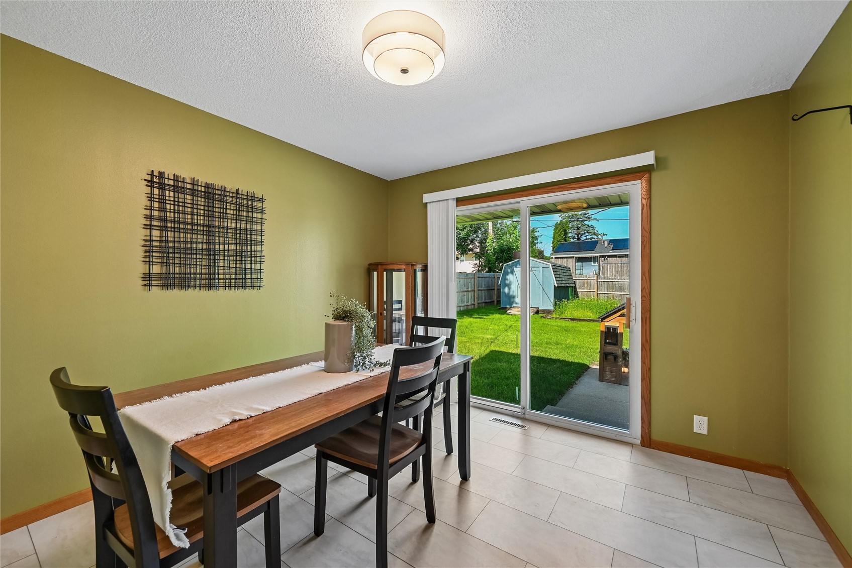 4633 White Pine Drive NE Cedar Rapids IA 52402