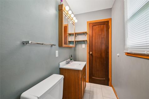 4633 White Pine Drive NE Cedar Rapids IA 52402